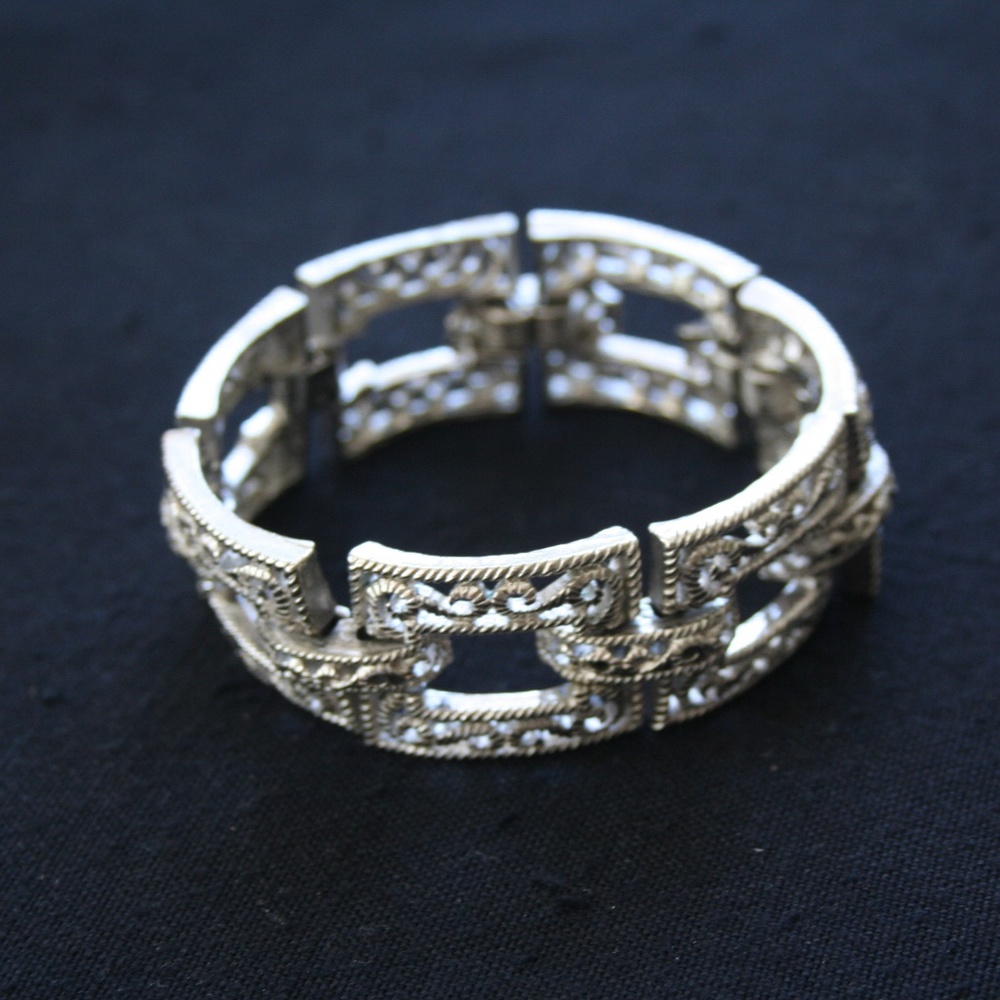 Trifari Silvertone Filagree Link Bracelet